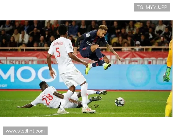 巴黎圣日耳曼国内横扫却欧战疲软,问题已逐步反映在关键战表现中 巴黎圣日耳曼国内横扫却欧战疲软,问题已逐步反映在关键战表现中