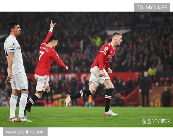 曼联看似进步，实则陷入原地循环，赛季走势面临考验