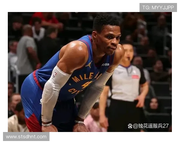 威斯布鲁克挡拆助攻拉升效率明显高于队友，主导球队进攻节奏